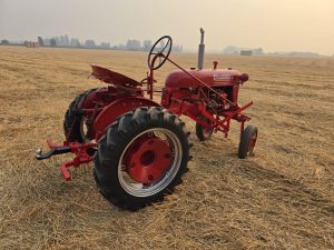 No Reserve: 33-Years-Owned 1951 McCormick Farmall Cub Tractor photo 6