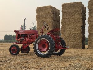 No Reserve: 33-Years-Owned 1951 McCormick Farmall Cub Tractor photo 7