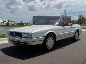 No Reserve: 36k-Mile 1991 Cadillac Allante photo 3