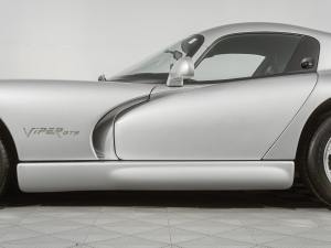 3,600-Mile 1998 Dodge Viper GTS photo 31