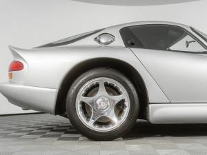 3,600-Mile 1998 Dodge Viper GTS photo 48