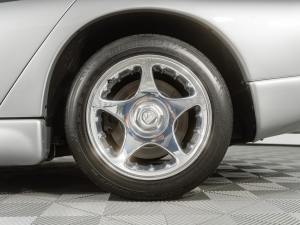 3,600-Mile 1998 Dodge Viper GTS photo 53