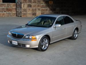 No Reserve: 2001 Lincoln LS V8 photo 3
