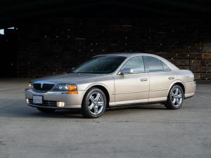 No Reserve: 2001 Lincoln LS V8 photo 5