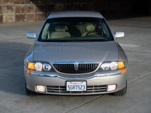 No Reserve: 2001 Lincoln LS V8 photo 8