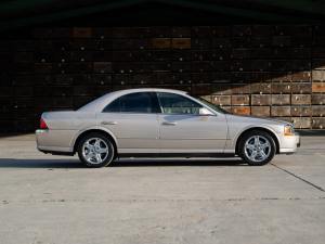 No Reserve: 2001 Lincoln LS V8 photo 15