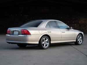 No Reserve: 2001 Lincoln LS V8 photo 17