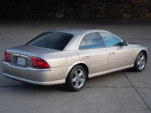 No Reserve: 2001 Lincoln LS V8 photo 18
