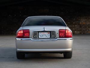No Reserve: 2001 Lincoln LS V8 photo 20
