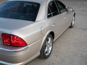 No Reserve: 2001 Lincoln LS V8 photo 41
