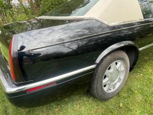 No Reserve: Single-Family-Owned 2002 Cadillac Eldorado ESC photo 24