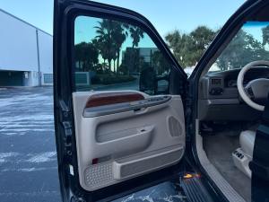 No Reserve: 2002 Ford Excursion Limited Power Stroke 4×4 photo 48