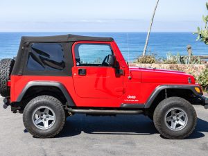 18k-Mile 2004 Jeep Wrangler SE photo 15
