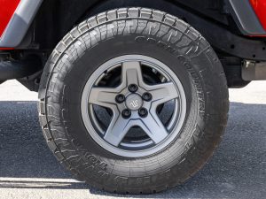 18k-Mile 2004 Jeep Wrangler SE photo 78