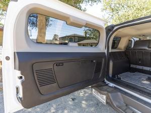Original-Owner 2008 Hummer H3 Alpha photo 76