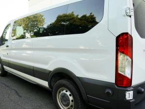 No Reserve: 10k-Mile 2018 Ford Transit 350 XL 15-Passenger Van photo 4