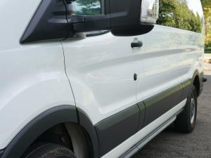 No Reserve: 10k-Mile 2018 Ford Transit 350 XL 15-Passenger Van photo 12