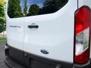 No Reserve: 10k-Mile 2018 Ford Transit 350 XL 15-Passenger Van photo 32