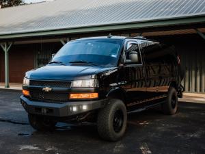 2022 Chevrolet Express 2500 Quigley 4×4 Conversion photo 3