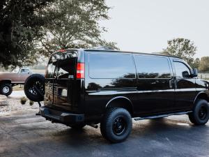 2022 Chevrolet Express 2500 Quigley 4×4 Conversion photo 11