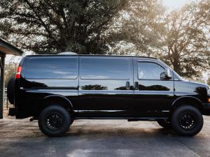 2022 Chevrolet Express 2500 Quigley 4×4 Conversion photo 14