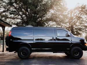 2022 Chevrolet Express 2500 Quigley 4×4 Conversion photo 15