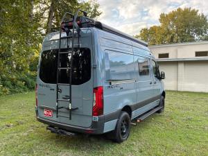 2023 Winnebago Revel 4×4 photo 11