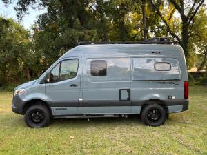 2023 Winnebago Revel 4×4 photo 20