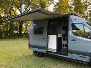 2023 Winnebago Revel 4×4 photo 77